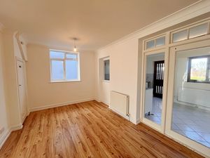 Photo 11- click for photo gallery